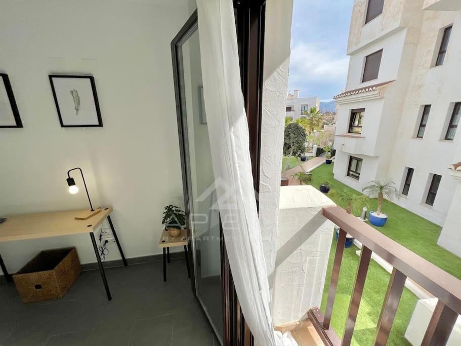 Apartment Oasis & *